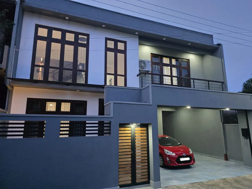 Modern 4-Bedroom Home with Rooftop in Malabe - Image 1