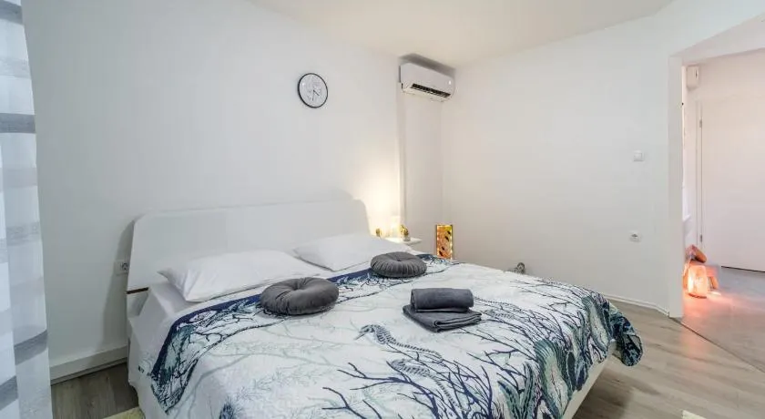 Beautiful apartment Lena - Image 1