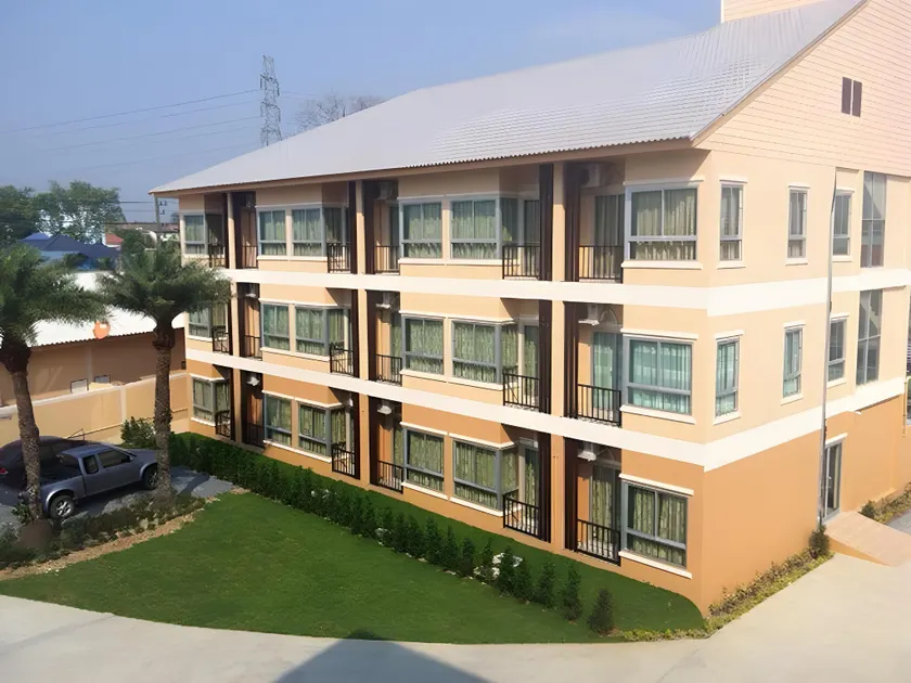 U-Dee Hotel - Image 1