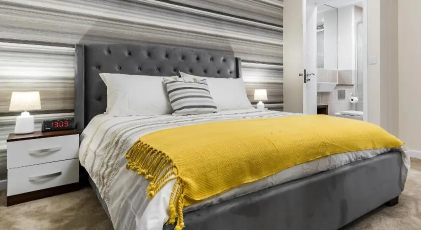 Fortified Luxury Apartment - Image 1