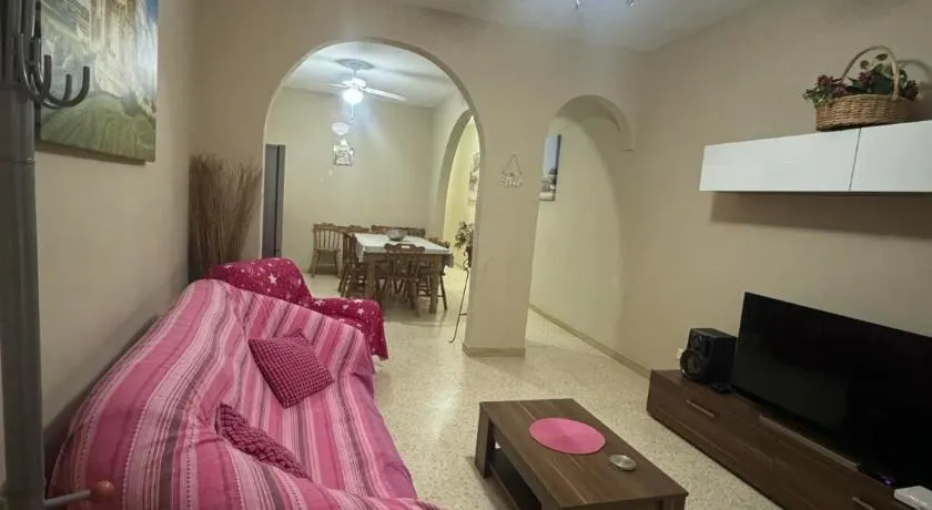 Chaltan Apartments - Image 1