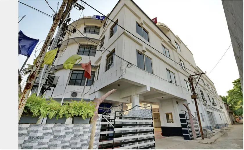 Hotel Rajdhani - Image 1