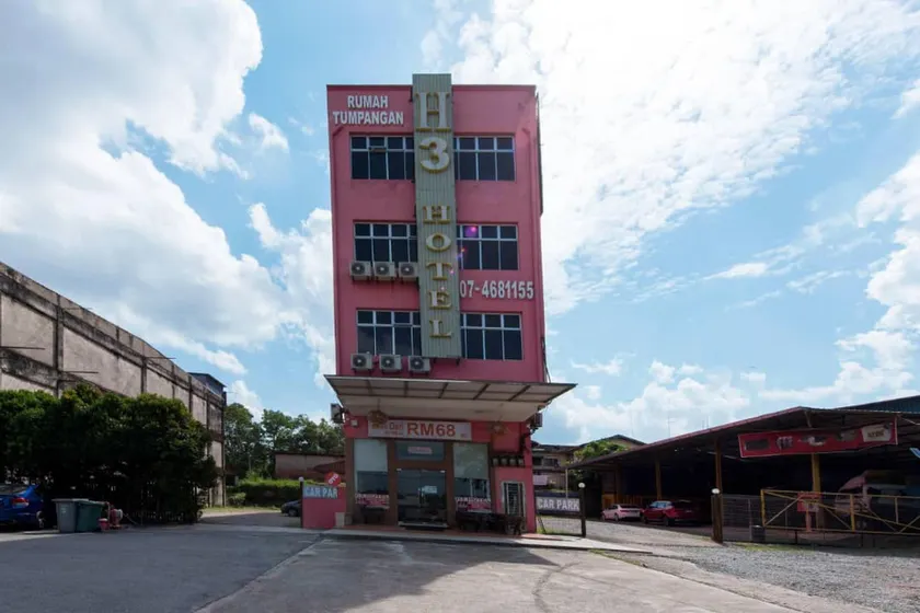 Collection O Yong Peng Near Dataran Gemilang Formerly H3 Hotel - Image 1