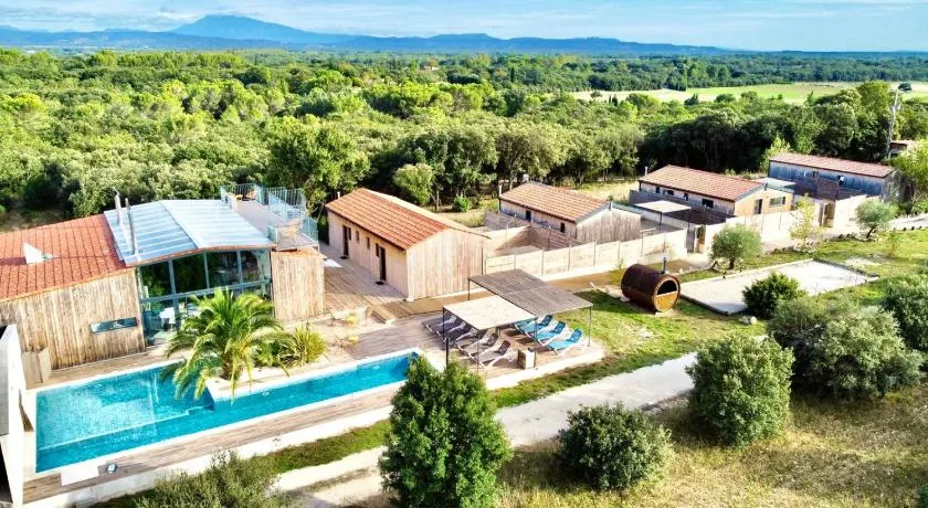 NUIKI Lodges - Chambres d'hôtes - Image 1