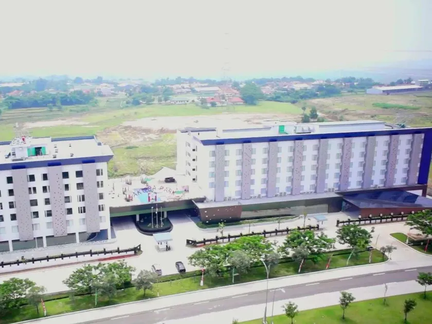 Sakura Park Hotel & Residence - Image 1