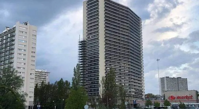 Appart meublé 92m2 + 2 terrasses - Image 1