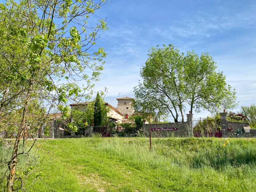 Mas Bourdaric - Location de Gîtes en Ardèche du Sud - Image 1