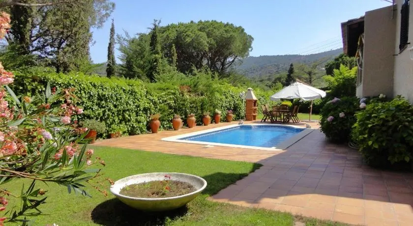 VILLA GOLF, MED PRIVATPOOL OCH GARDEN, WIFI, PARKERING - Image 1