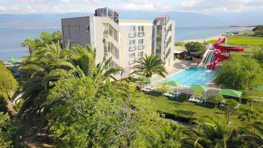 NİNA RESORT OTEL - Image 1