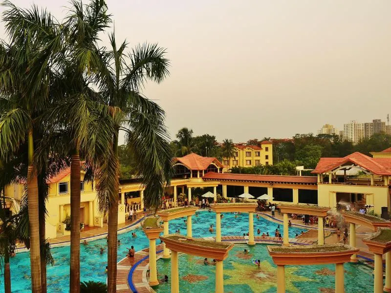 Lake Land Country Club Residency - Image 1