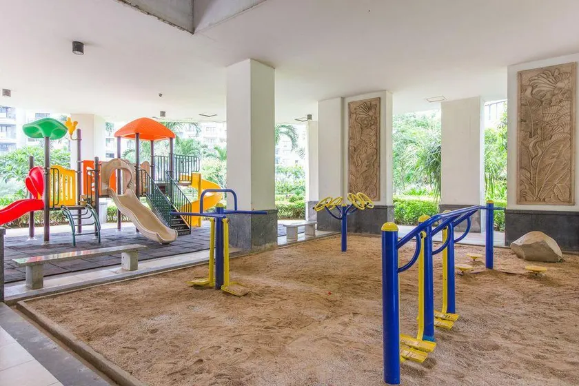 Wenxin Zhijia Sea-view Apartment - Image 1