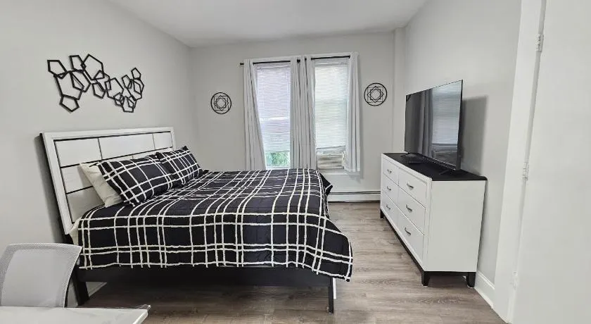 Room for rent in Apartment - Image 1