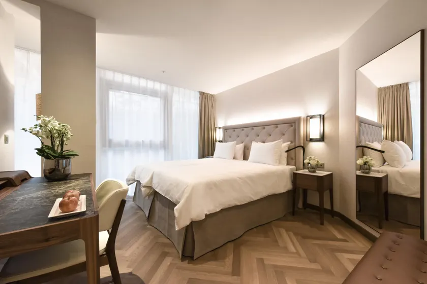Hotel Astoria - Image 1