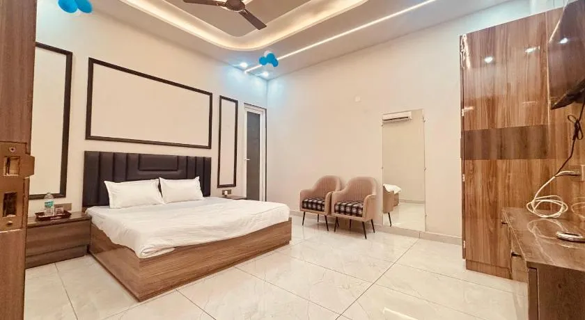 Rudra Hotel - Image 1