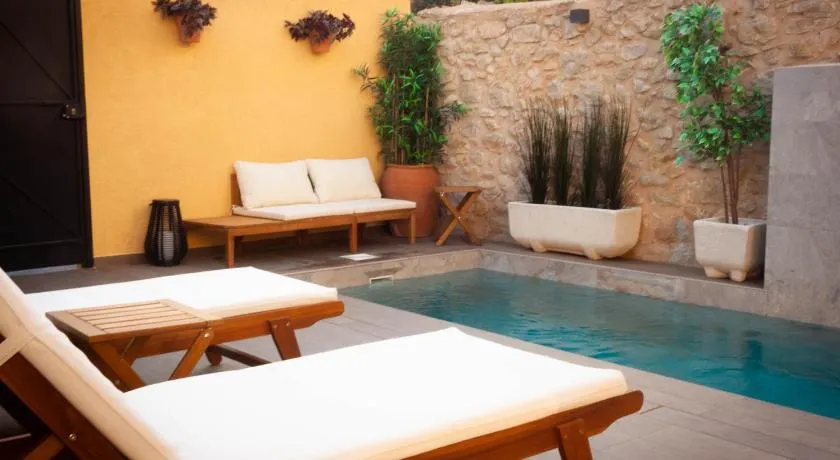 Casa Amparo - Alquiler íntegro con encanto en Alicante - Image 1
