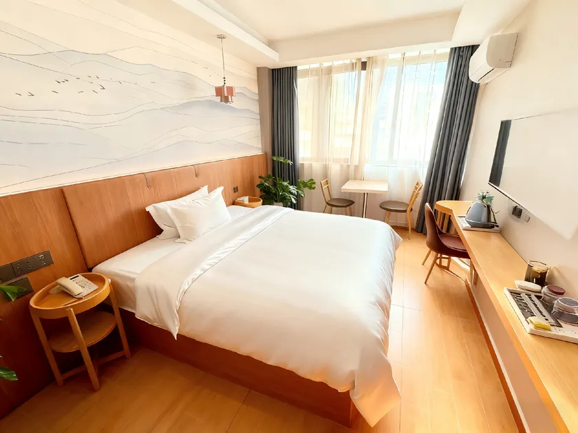 Tai Hua Fashion Hotel(Shenzhen Huaqiang North Yannan subway station store) - Image 1