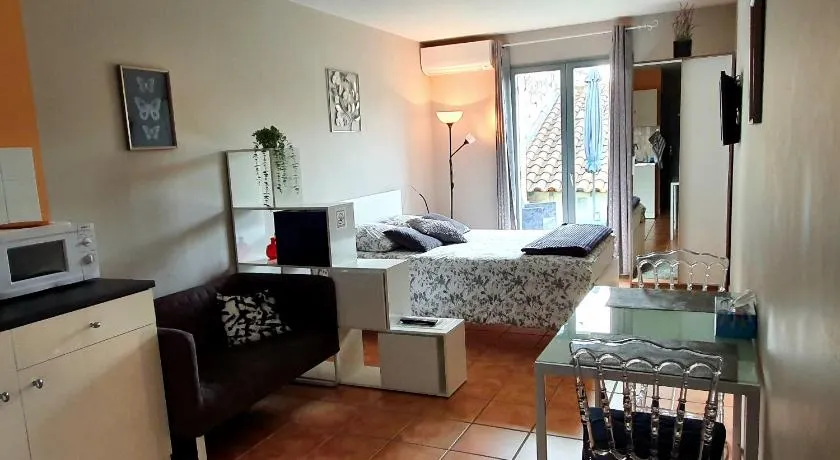 Studios Terrasses du Rempart - Image 1
