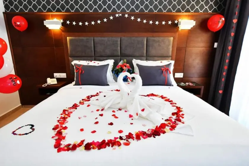 Hotel Santa Cruz - Image 1