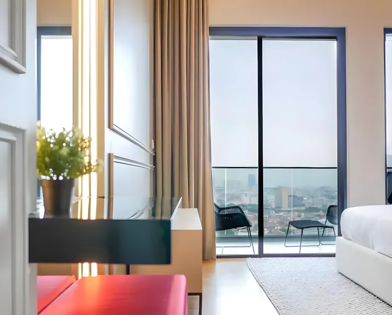 Luxurious Suite Seaview Top Pool - Image 1