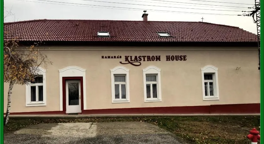 Kamarás Klastrom House - Image 1
