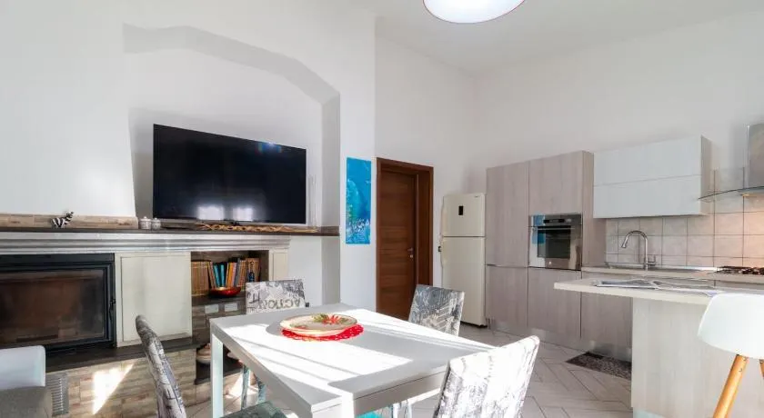 Mameli Apartment - Image 1