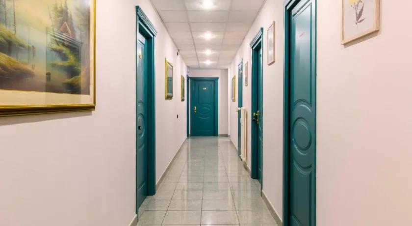Hotel Ideale - Image 1
