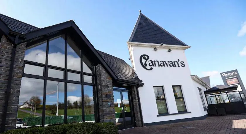 Canavans Hotel - Image 1