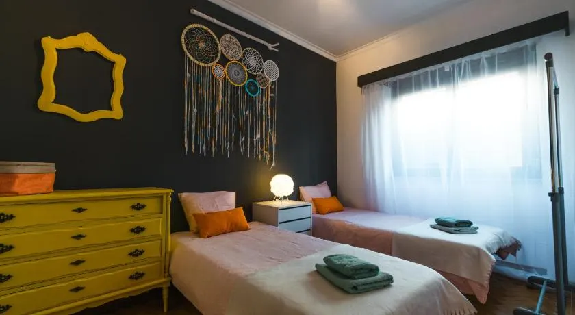 Lisboa Manaia Home - Image 1