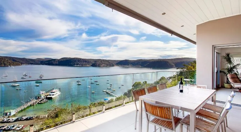 The Commodore Penthouse - Image 1