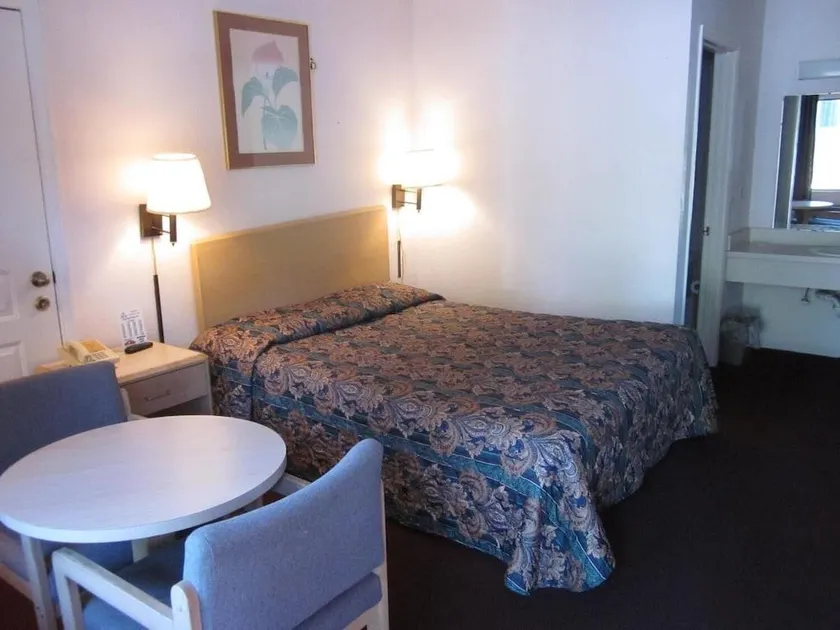 Westmont Inn - Lakeland - Image 1