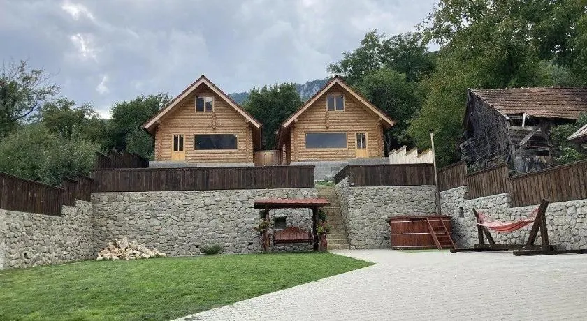 Long Rock Chalets - Image 1