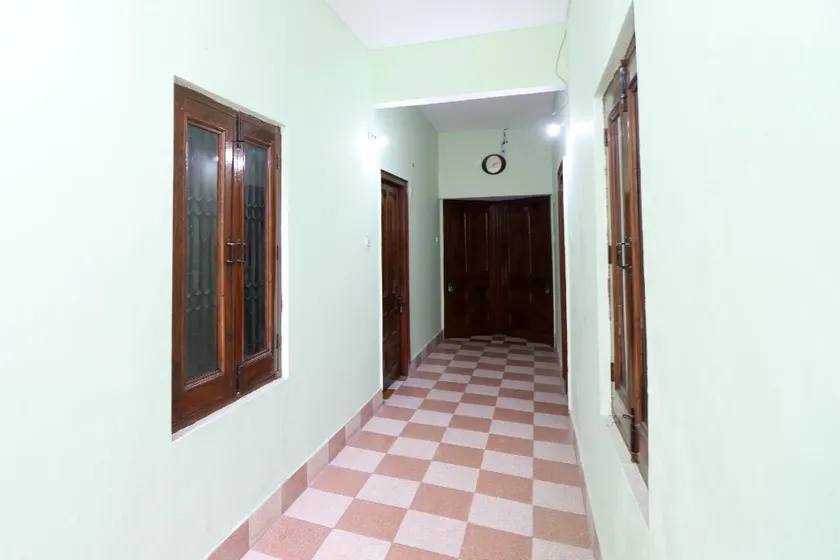 Hotel O Megha - Image 1