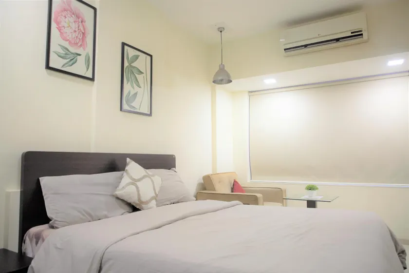 Lite Stays - Vile Parle East - Image 1