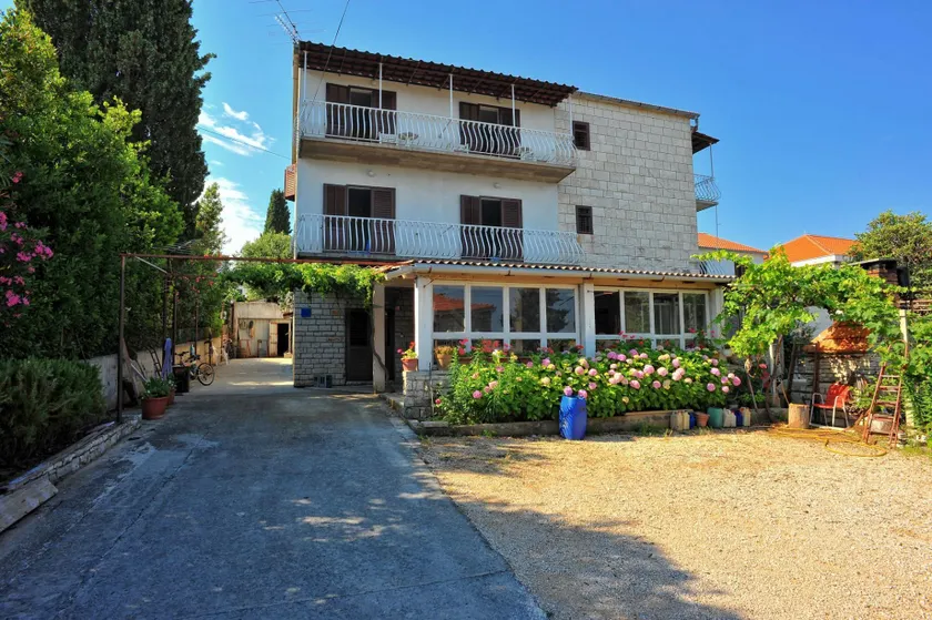 Apartment Mar A1 Sutivan, Island Brac - Image 1