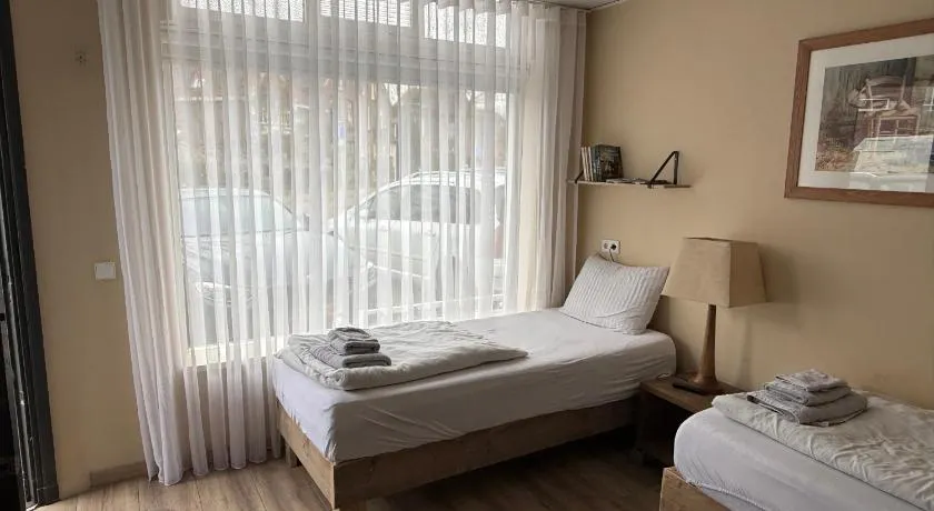 Studio Huzur - Image 1