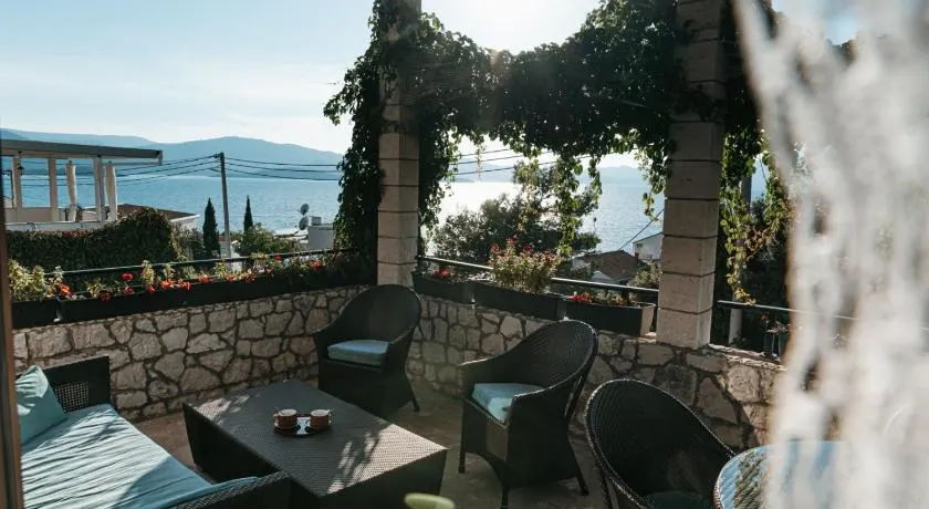 Apartman Luka by Villas Guide - Image 1