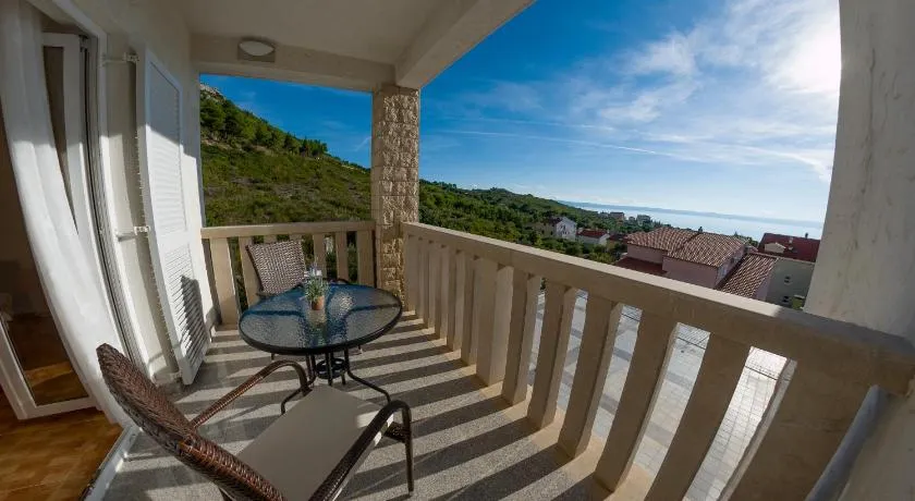 White Stone Villa  - Image 1