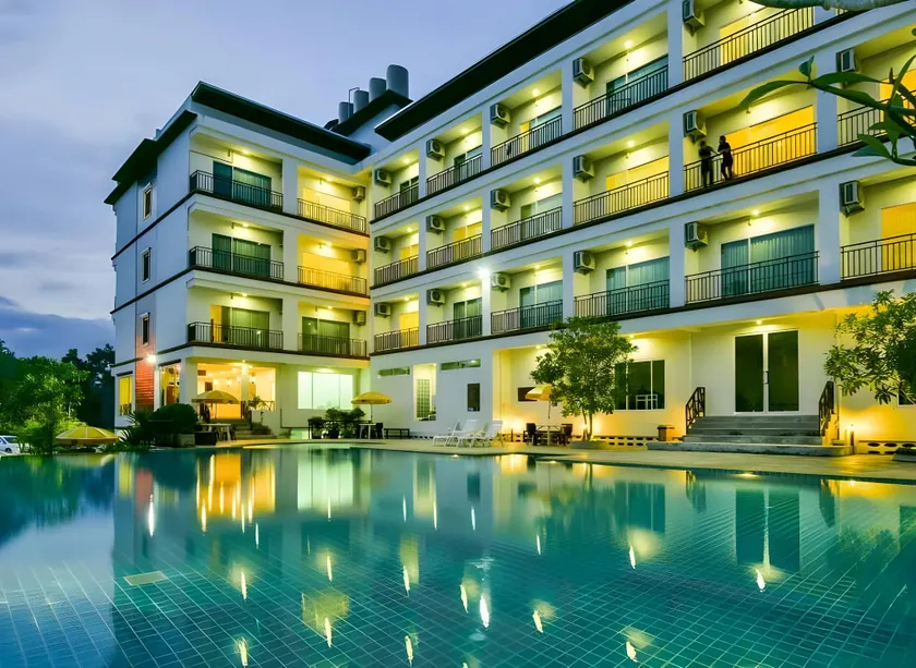 Southgate Residence Hotel - SHA Certified - Image 1