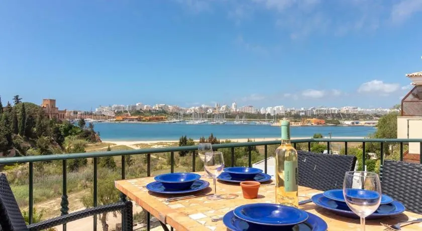 Luxury Townhouse n10 - Front-line Sea views - Image 1