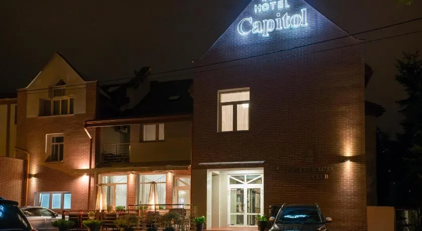 Hotel Capitol - Image 1