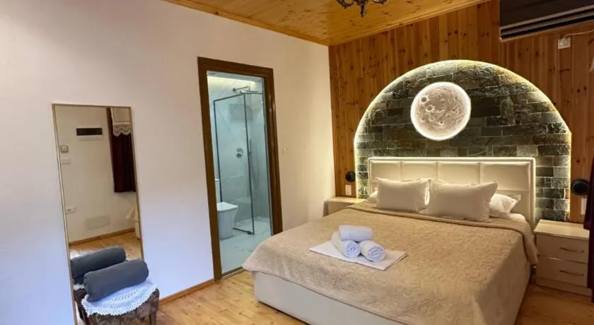Mani Guest House - Image 1
