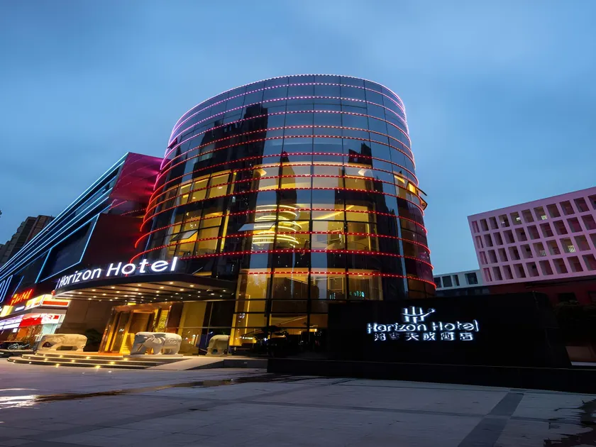 Lanco Hotel Shenzhen Buji East Station - Image 1