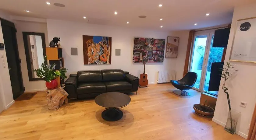 Superbe logement au style Londonien Avec Cinema Ideal pour des grandes familles et professionnels - Image 1