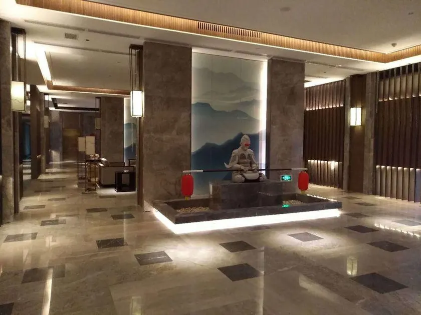 Dasheng Holiday Hotel - Image 1