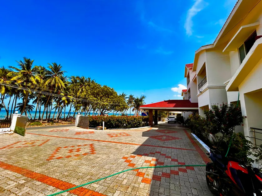 Harish Beach Resort - Image 1