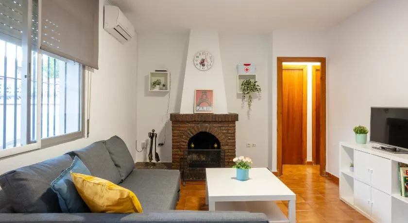 Fantástica casa con barbacoa y terraza | Admite mascotas - Image 1