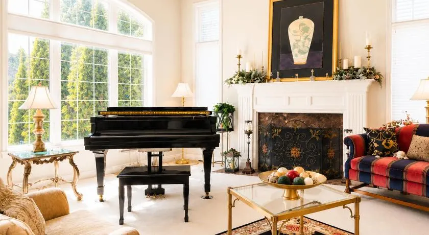 The Elegant & Cozy Retreat - Image 1