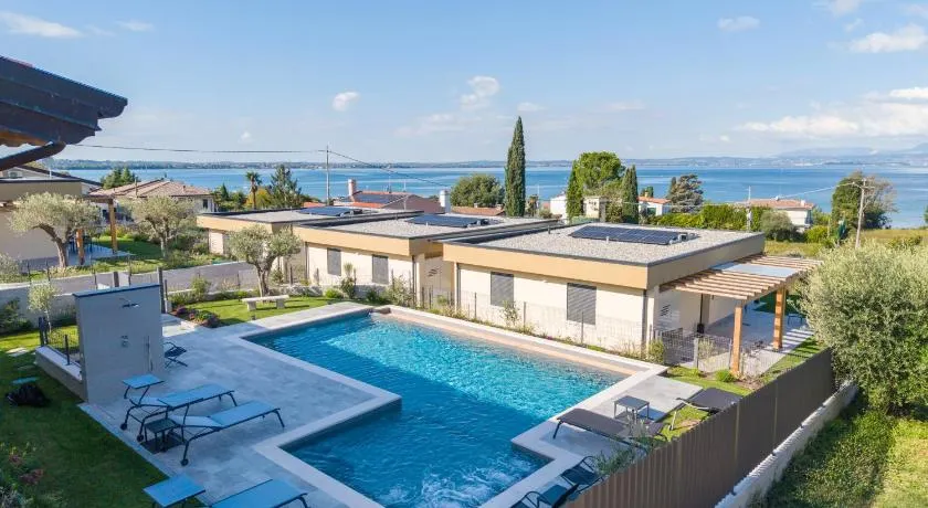 Residence Le Terrazze - Your Green Holiday - Vista Lago, Montagne e Piscina - Image 1