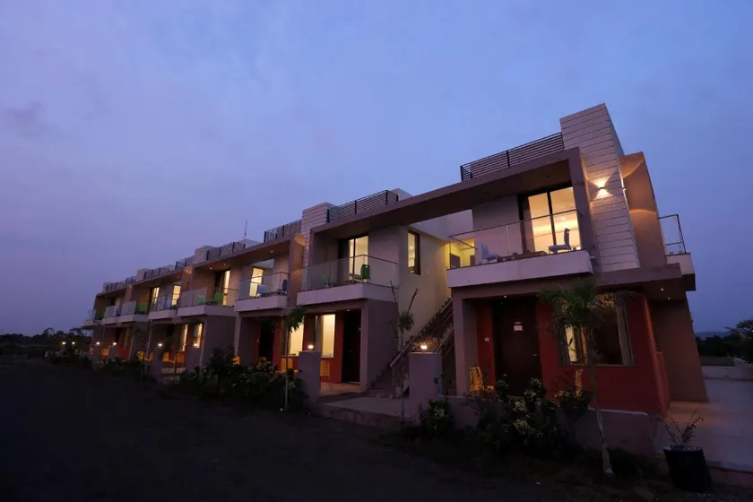 Leena Resort - Image 1
