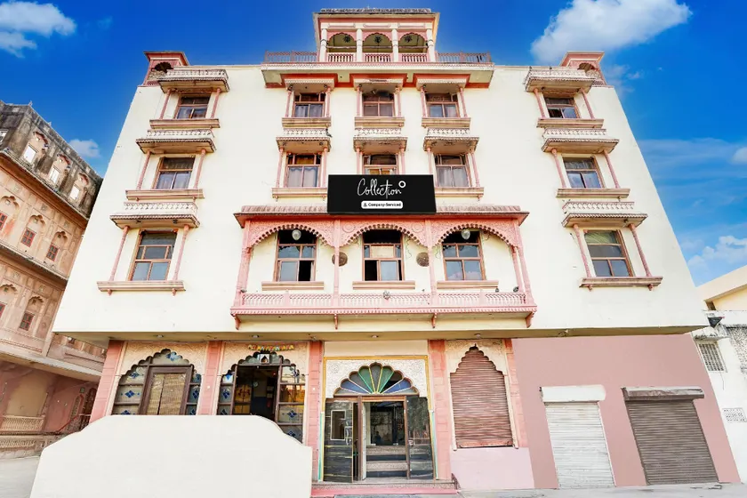 Townhouse Gangapole Amer Road - Image 1